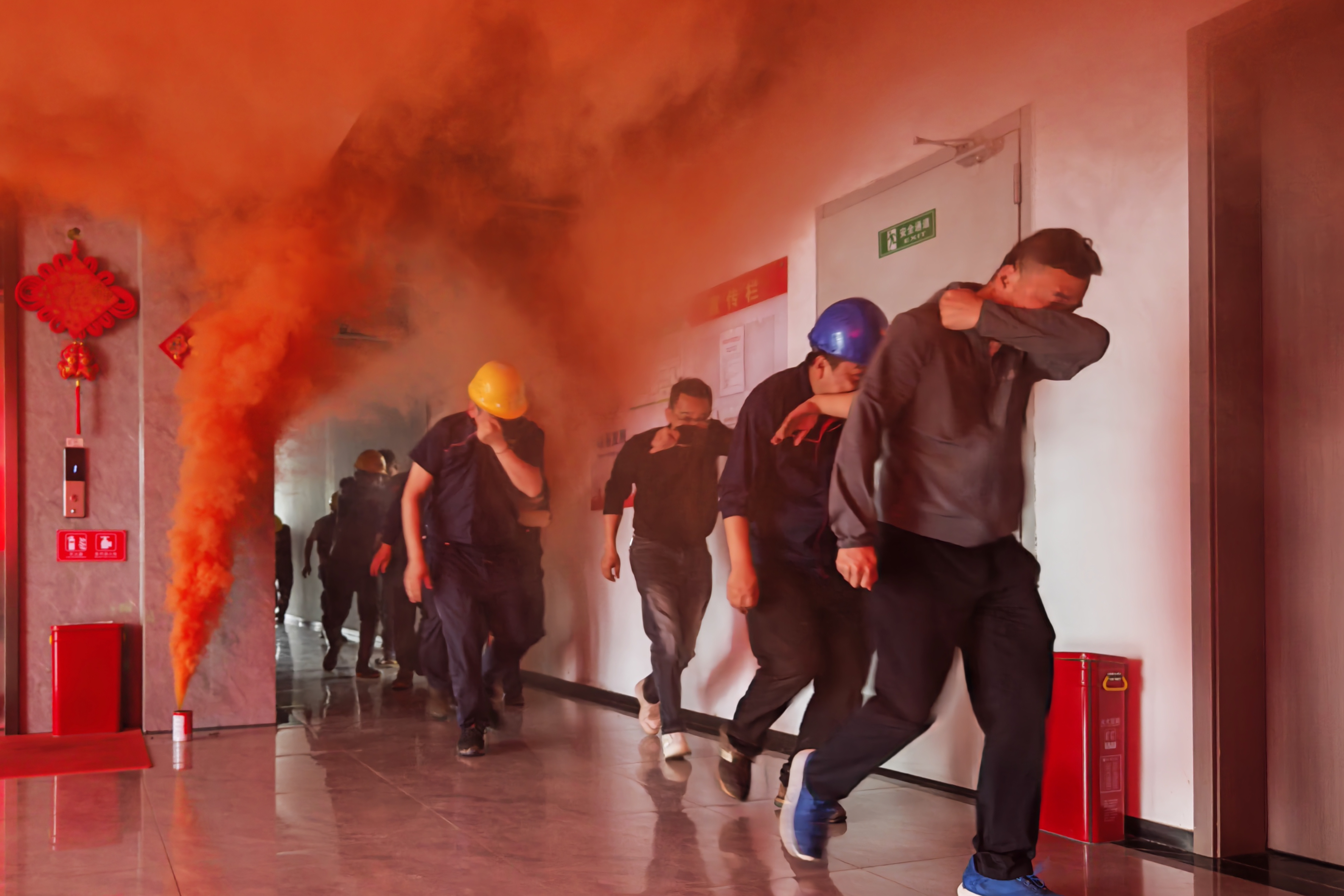 预防为主 防消结合——益沅米兰官方站网页版在线登入开展消防安全培训和应急疏散演练活动