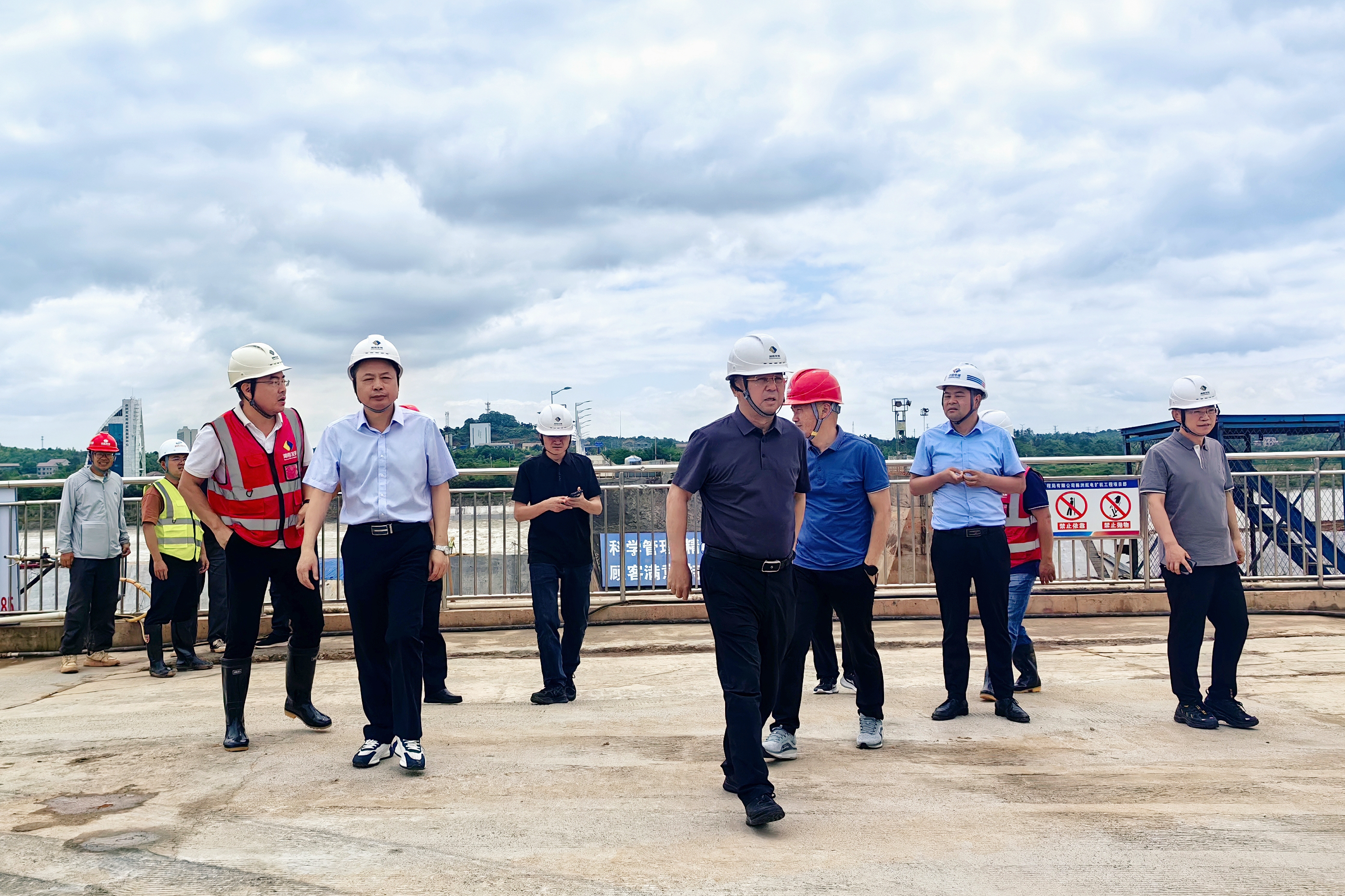 刘志刚督导检查株洲航电分米兰官方站网页版在线登入及扩机项目汛期安全生产工作