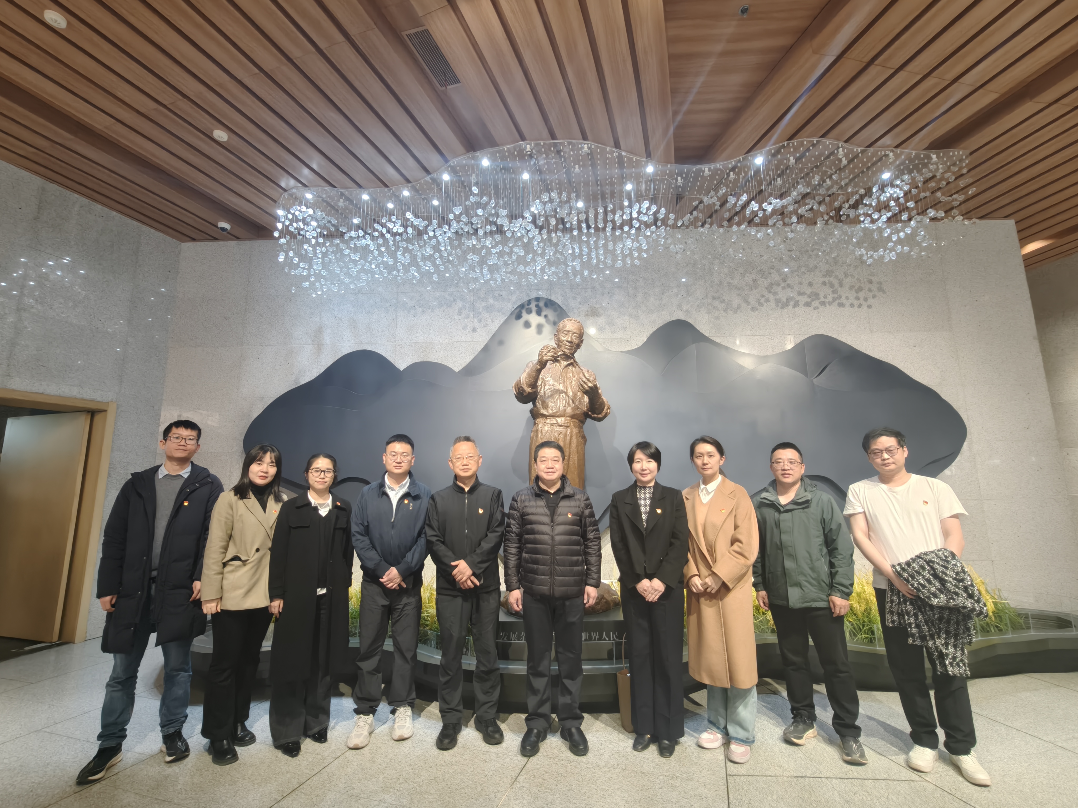 传承隆平精神 筑牢能源基石——工程管理部党支部与纪检审计部党支部赴隆平水稻博物馆开展主题党日活动